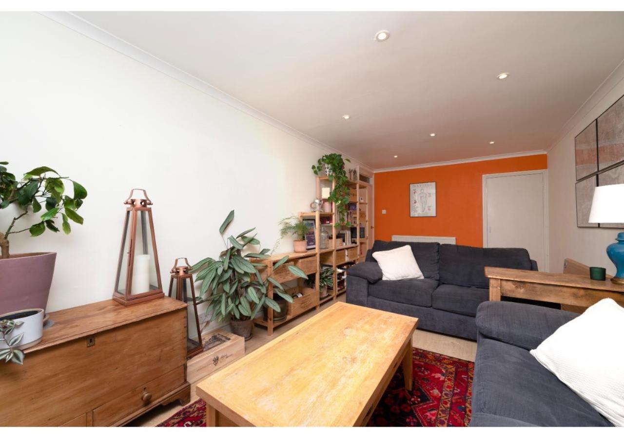 Holiday home Chic 3-br Welll Located In Islington London
